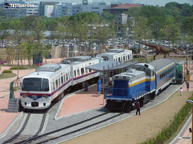 国立果川科学館(韓国型標準電車)